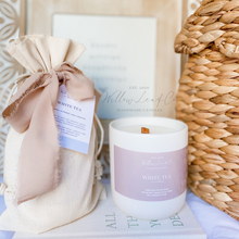 Cargar imagen en el visor de la galerรญa, WHITE TEA SOY CANDLE 13 0Z
