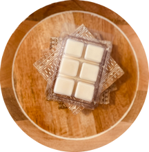 Load image into Gallery viewer, COLLECTION OF MEMORIES SOY WAX MELT (COCONUT MILK, VANILLA BEAN &amp; MANGO FRAGRANCE)
